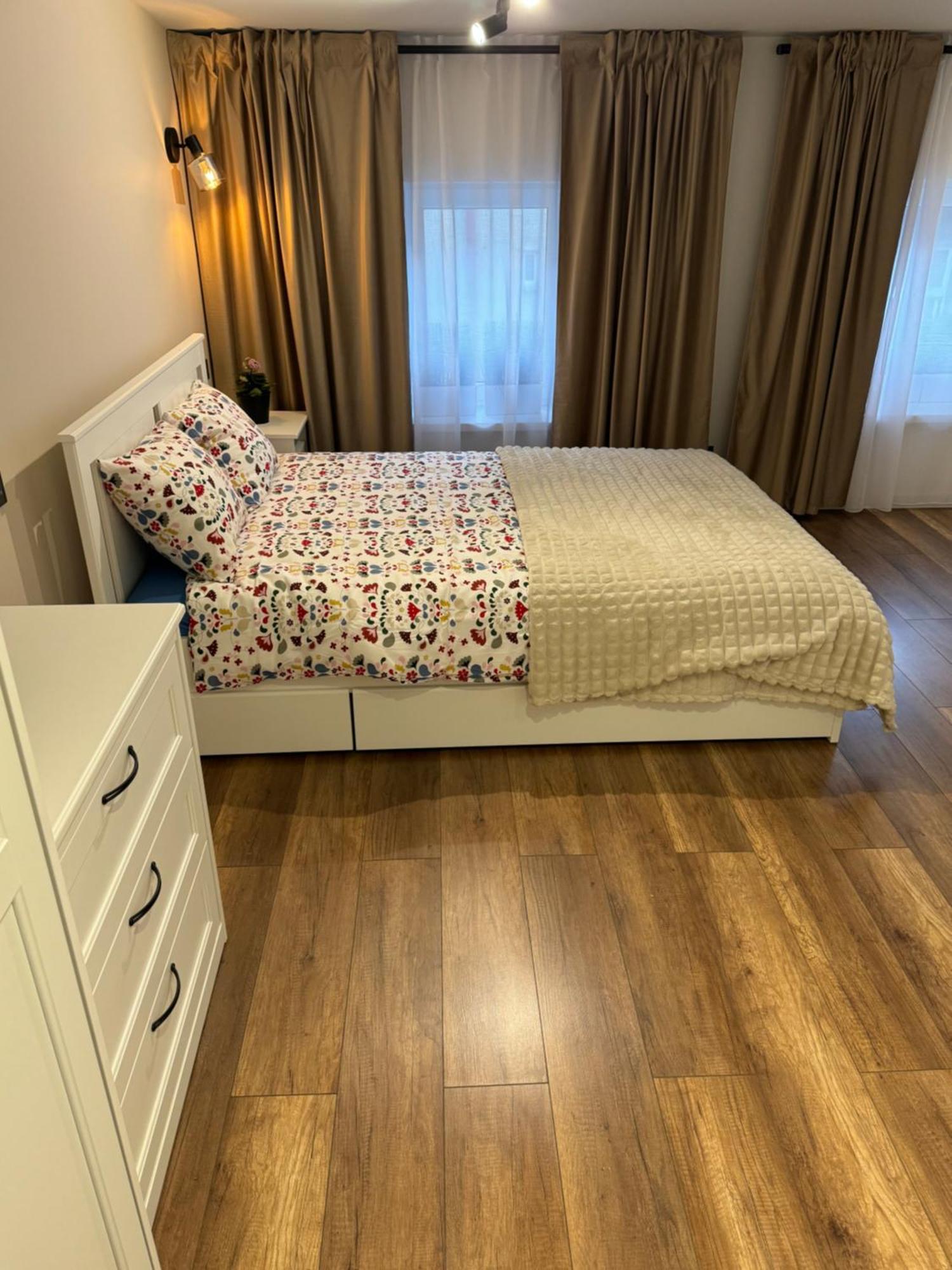 Gray Apartment 24H - Parking On The Street Κατοβίτσε Εξωτερικό φωτογραφία